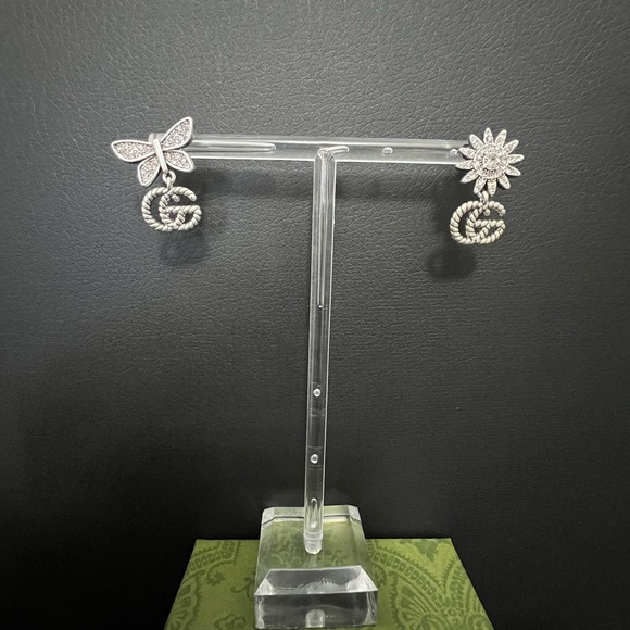 Gucci dangling double g rhinestone butterfly and flower earrings - Picture 9 of 11